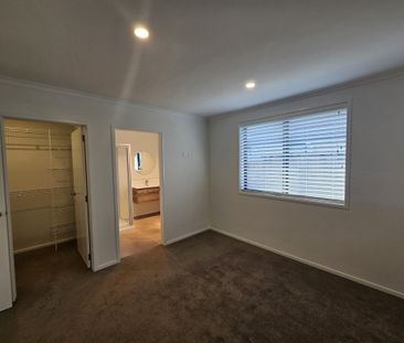 Home On Hills View - Papamoa - Photo 3