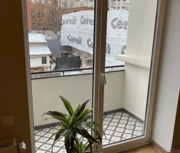 Proprietar, 2 camere 60 mp utili renovate · 2 balcoane · centrala p... - Photo 3