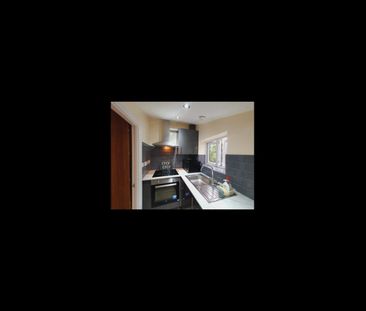Studio Flat, Herbert Road, E12 - Photo 1