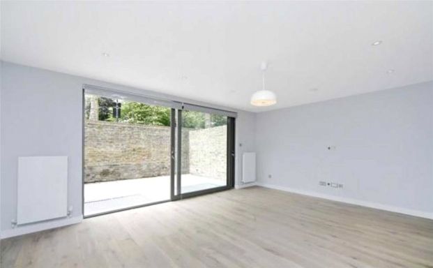 Meadowbank, Primrose Hill, London, NW3 3AY - Photo 1