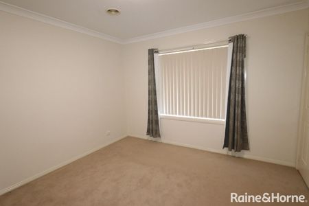TWO BEDROOM UNIT IN A QUIET COMPLEX - Available Now !!! - Photo 5