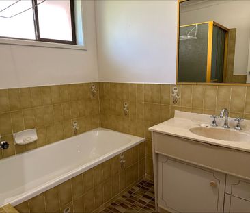 Spacious apartment close to the Broadwater - Photo 4