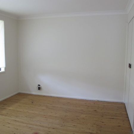 Comfortable Living in a Well-Maintained Home - Photo 3