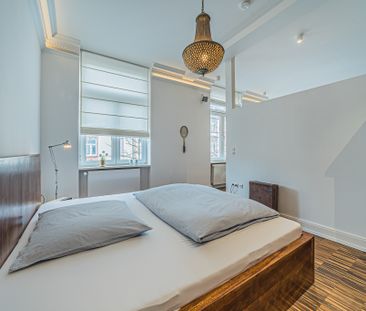 Miete inkl. Nebenkosten: 2.790 € pro Monat, plus Strom, inkl. Heizung - Photo 1