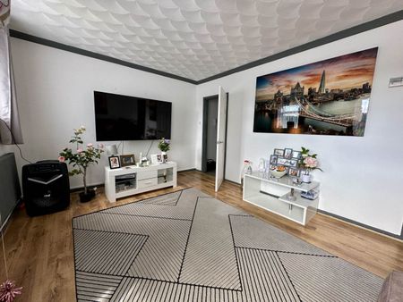 Holly Road - Photo 2