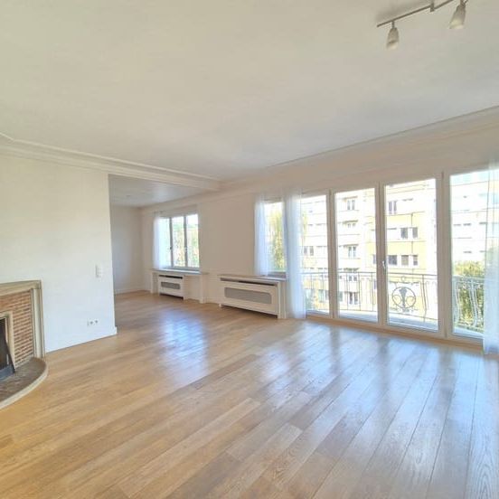 Appartement te huur - Photo 1