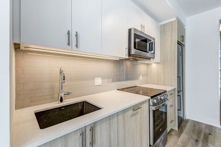 For Lease - 1195 The Queensway N/A Unit# 806, Toronto, Ontario - Photo 5