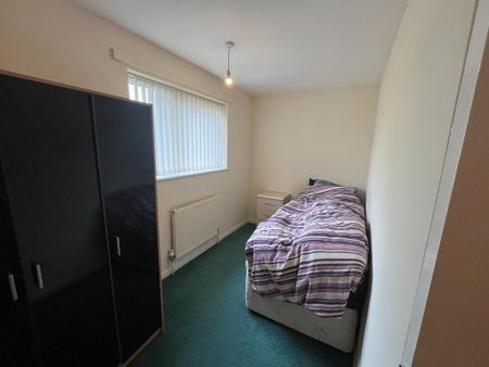 2 bedroom terraced house to rent - Photo 2