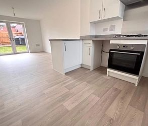 Central Boulevard, Aylesham, Canterbury, CT3 3GT, Kent - Photo 4