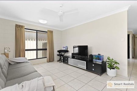 3 Thornbill Close, Kelso QLD 4815 - House For Rent | Domain - Photo 2