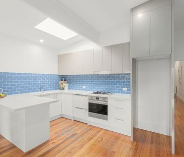 9 Mary Street, Windsor, Vic 3181 - Photo 2