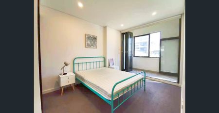 Furnished One Bedder with Study Room - Photo 2