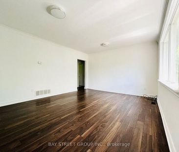 For Lease - 72 Caines Avenue, Toronto, Ontario - Photo 2