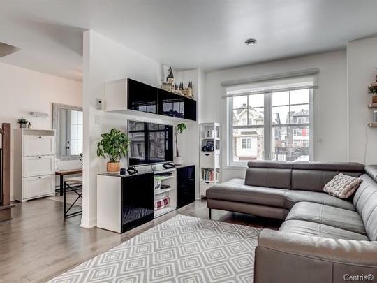 33 Rue Rouvière, Saint-Constant - Photo 1