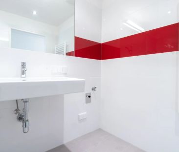 Balkonwohnung mit Blick in den grünen Innenhof im 21. Bezirk! - Photo 2