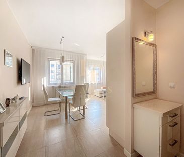 Garderoba | Balkon | Blisko metra Imielin - Zdjęcie 4