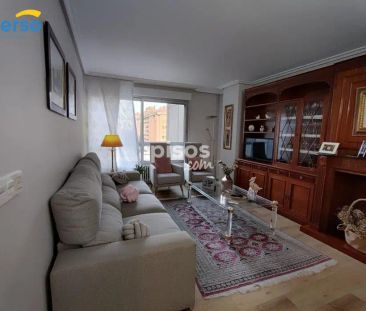 Piso en alquiler en Avenida de los Reyes Católicos - Foto 1