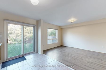 For Lease - 427 Ravineview Way, Oakville, Ontario - Photo 3