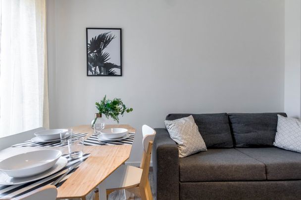 Wonderful single room in Via Riccardo Pitteri - Photo 1