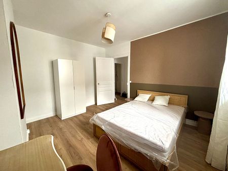 APPARTEMENT TYPE 3 MEUBLE - SECTEUR CENTRE VILLE / BARBATRE - Photo 2