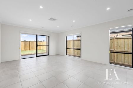 9 Robwood Street, Armstrong Creek - Photo 2