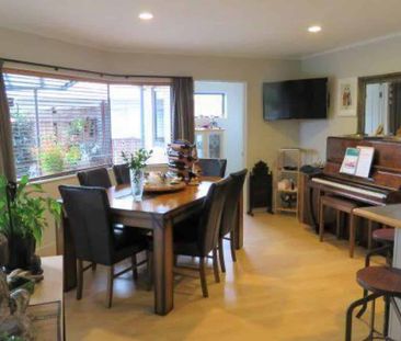 Stunning in Whalers Gate - Photo 4