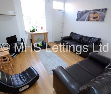 5 Bedroom Mid Terraced House for rent in Hessle View - Photo 2