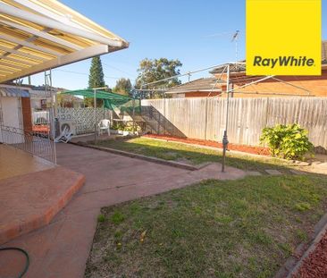 Spacious Double Brick Family Home in a Prime Parramatta Riverbank L... - Photo 5