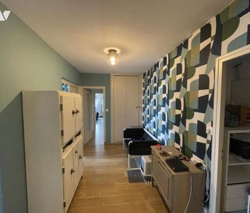 Un appartement de 107 m² avec trois chambre dans une résidence calme - Photo 1
