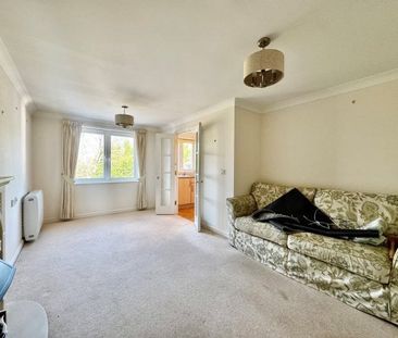 Moorland Court, BH22, BH22 0HD, Ferndown - Photo 1