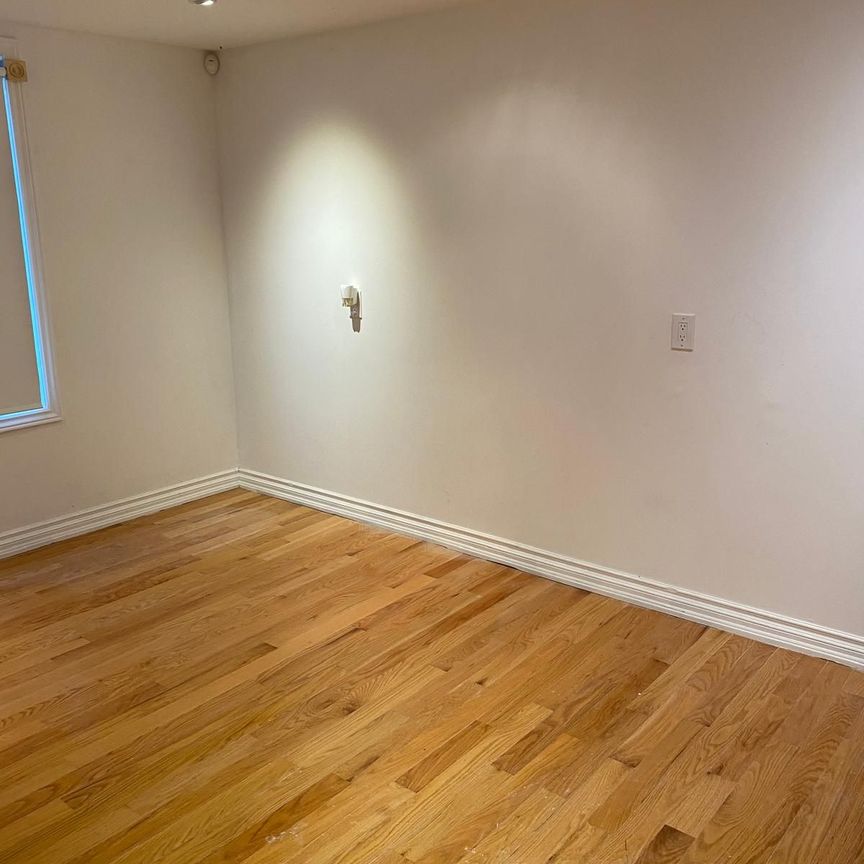 For Lease - 271 Queen Street, Brampton, Ontario - Photo 1