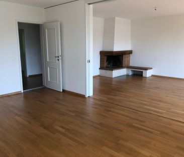 5-Zimmerwohnung im 1.OG an ruhiger Lage zu vermieten - Photo 1