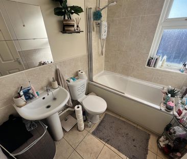 Mitford Road, Leeds, LS12 1NF - Photo 4