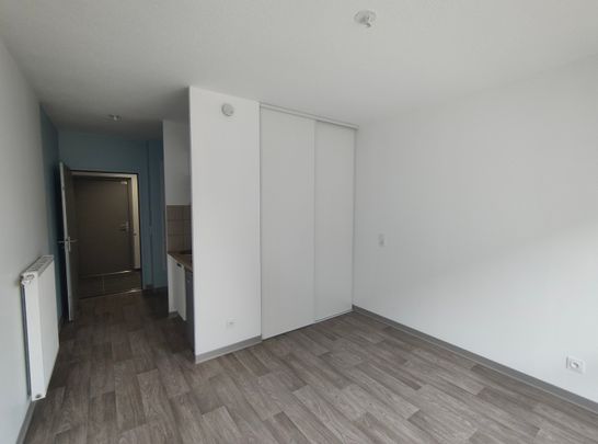 Location Appartement 1 pièce 19m² FRANQUEVILLE ST PIERRE 76520 - Photo 1