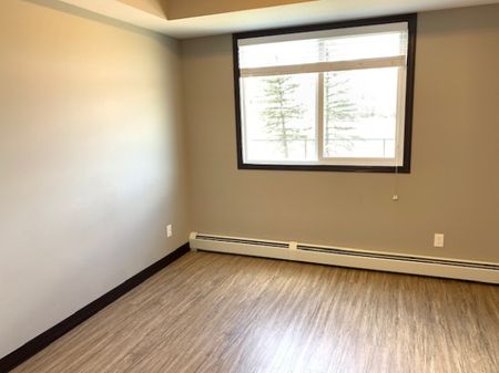 Comfortable, Modern Low-Income Living Near the Red Deer River - Photo 3