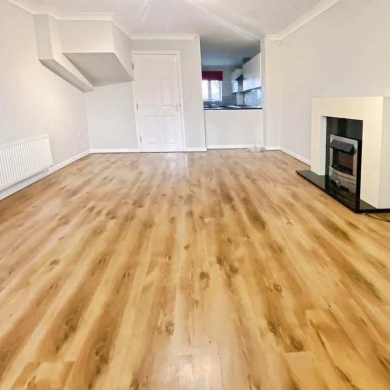 3 bedroom terraced house to rent - Photo 1