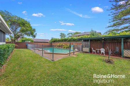 8 Bensbach Road, Glenfield, NSW 2167 - Photo 5