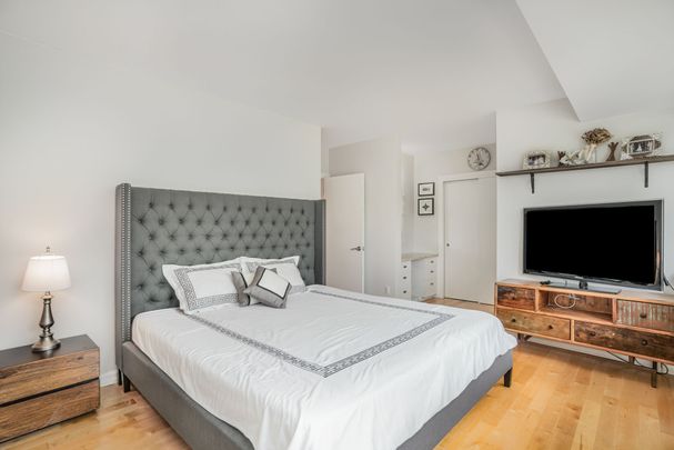 For Lease - 10 Greenbrook Drive, Toronto, Ontario - Photo 1