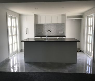 Modern Home for Rent - Photo 3