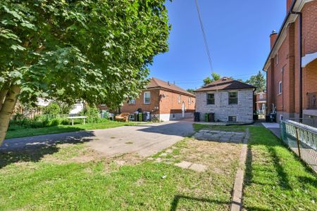 For Lease - 20 East Drive, Toronto, Ontario - Photo 4