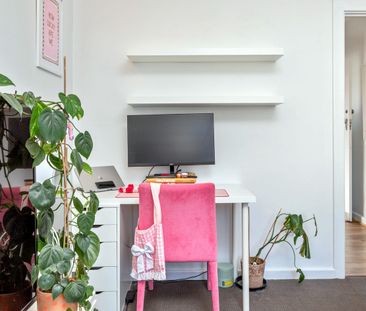 Neat & Convenient Unit Close to City & Amenities - Photo 3