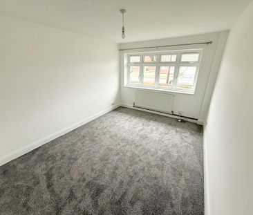 2 bedroom semi-detached bungalow to rent - Photo 4