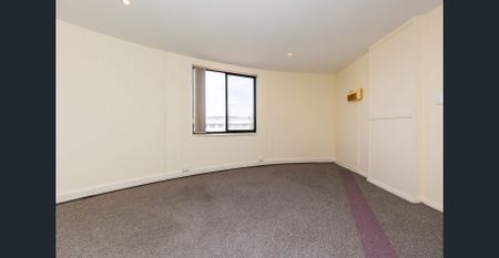 Iconic Water Tower Apartment. - Photo 2