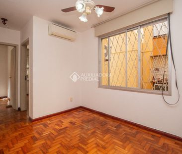 Apartamento com 2 quartos e 46m² para alugar em Passo da Areia, Por... - Photo 4