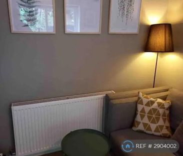 2 bedroom maisonette to rent - Photo 5