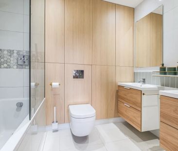 5 bedroom semi-detached house to rent - Photo 4