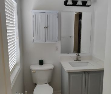 For Lease - 575 Dundas Street Unit# 1, Mississauga, Ontario - Photo 6