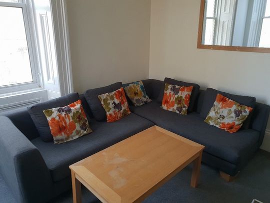 3 bedroom apartment to rent - Photo 1