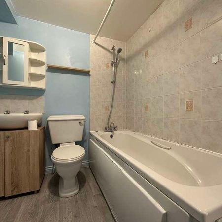 Tavistock Avenue, London, E17 - Photo 4