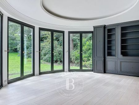 Uccle - Beautiful villa on a wooded plot - Foto 2